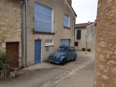 2CV ribbelkap in Chauvigny.jpg