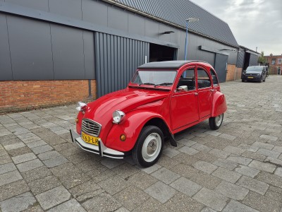 2CV6 Rood totaal.jpg